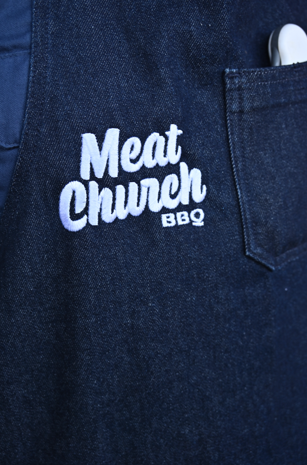 hedley-and-bennett-meat-church-apron-navy-m4 Screenshot_2024-07-03_at_2.52.19_PM.png